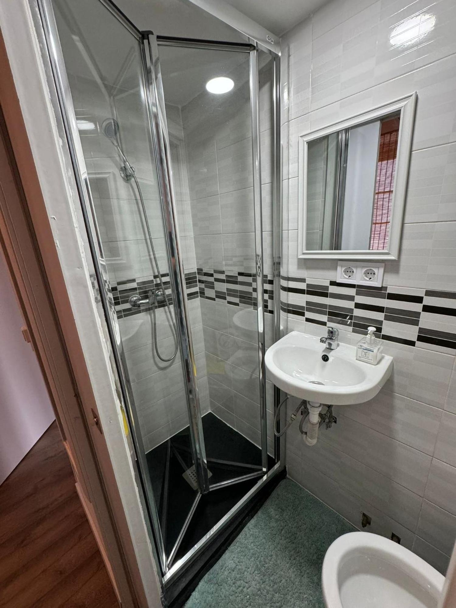 Alanta Apartments Madrid Esterno foto