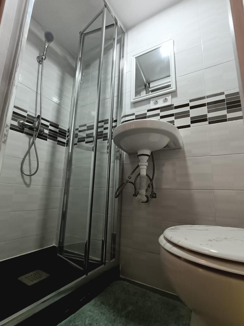 Alanta Apartments Madrid Esterno foto