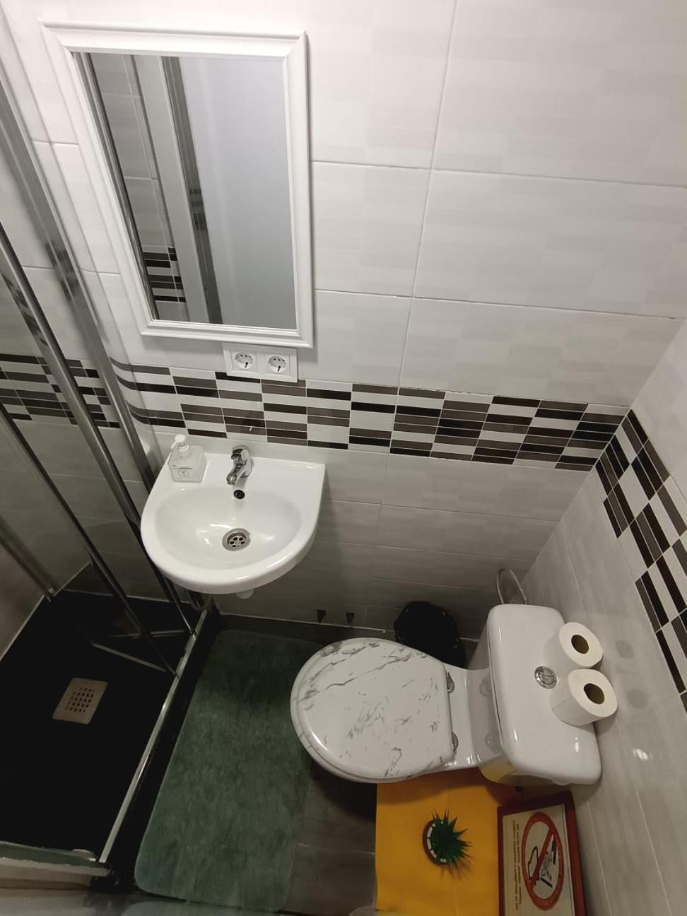 Alanta Apartments Madrid Esterno foto